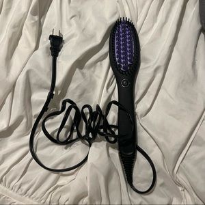 Dafni Go hair brush straightener. *BRAND NEW*